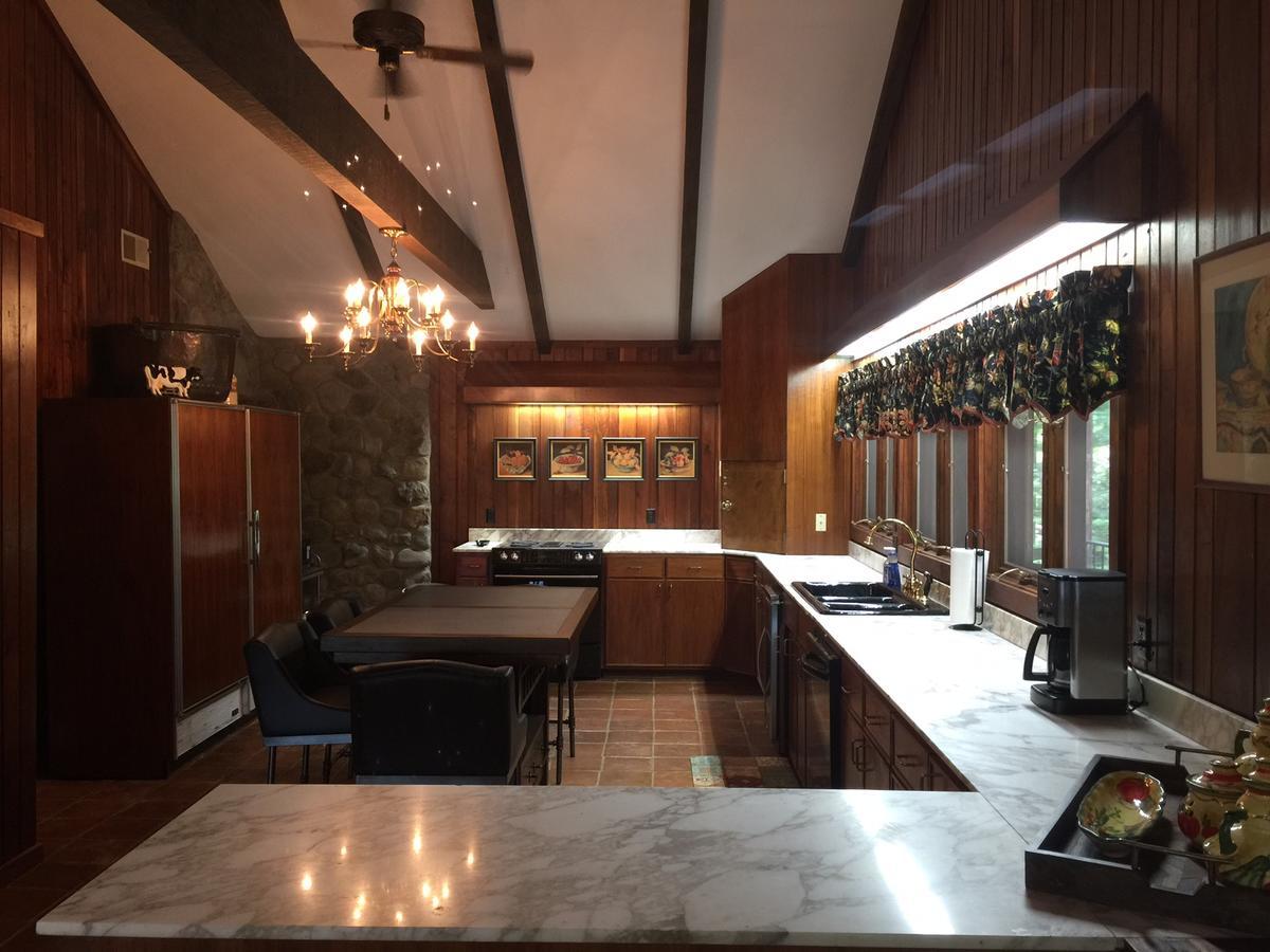 The Lodge In Sugar Hollow Crozet Bagian luar foto